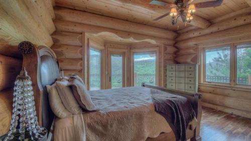 Falling Waters Lodge by Escape to Blue Ridge - image 3