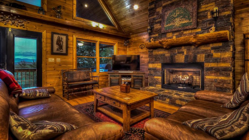 Majestic Peace by Escape to Blue Ridge - main image