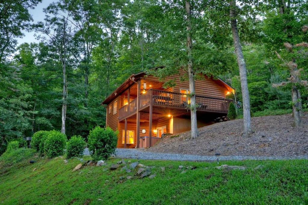 Misty Mountain Overlook by Escape to Blue Ridge - image 6