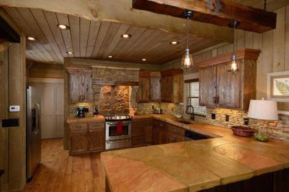 Twin Pine Lodge by Escape to Blue Ridge - image 14