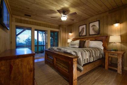 Twin Pine Lodge by Escape to Blue Ridge - image 8