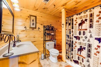 Lazy Bear Lodge - image 12