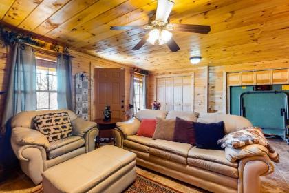 Lazy Bear Lodge - image 18