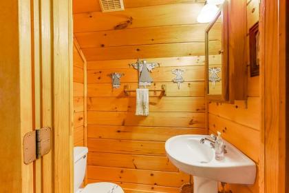 Lazy Bear Lodge - image 4