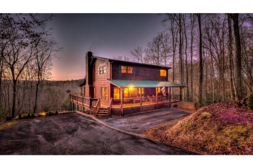 Resting Bear Retreat by Escape to Blue Ridge - main image