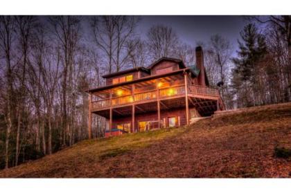 Resting Bear Retreat by Escape to Blue Ridge - image 2