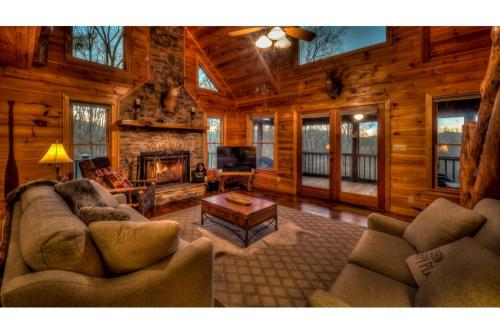 Resting Bear Retreat by Escape to Blue Ridge - image 5