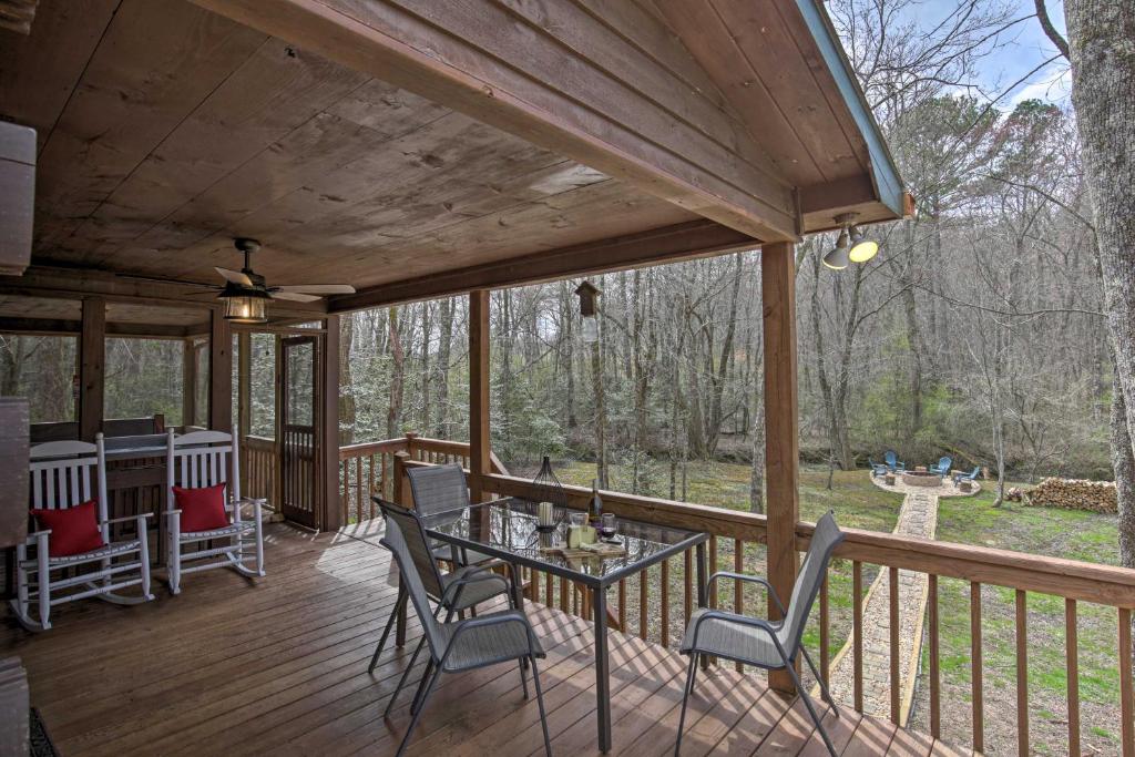 Picturesque Mtn Cabin with Hot Tub and Fire Pit! - main image