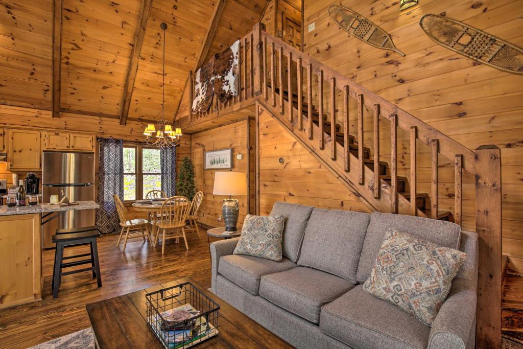 Picturesque Mtn Cabin with Hot Tub and Fire Pit! - image 4