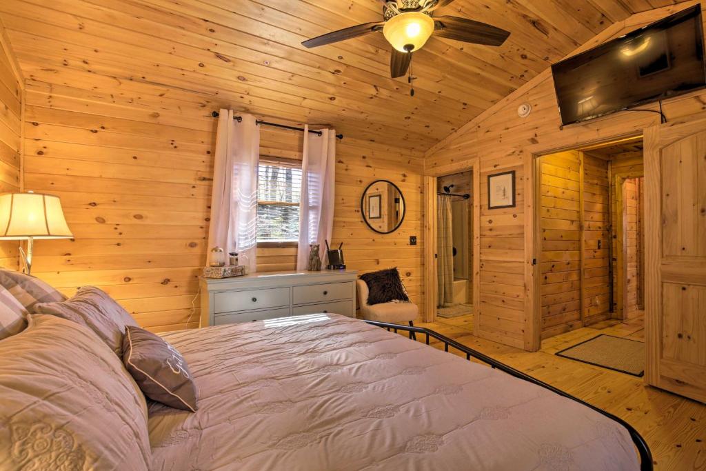 Outdoor Lovers Haven in the Blue Ridge Mtns! - image 3