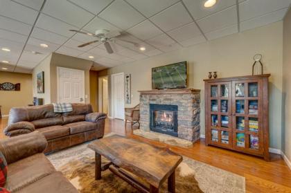 Skydancer Lodge by Escape to Blue Ridge - image 8