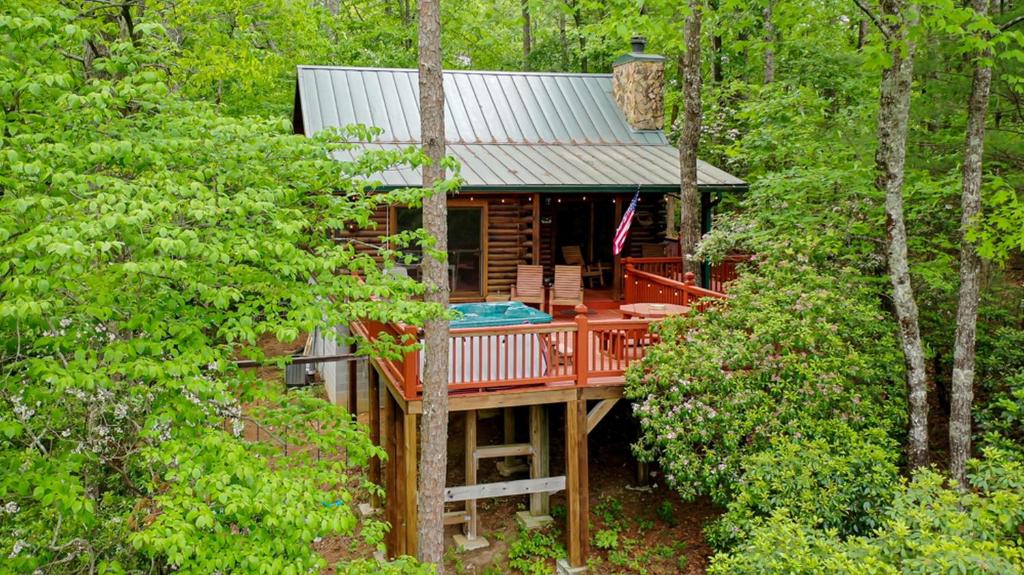 Retreatwood Mac by Escape to Blue Ridge - main image