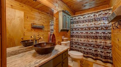 Retreatwood Mac by Escape to Blue Ridge - image 10