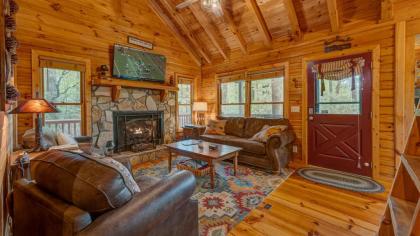 Retreatwood Mac by Escape to Blue Ridge - image 2