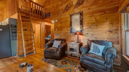 Retreatwood Mac by Escape to Blue Ridge - image 4