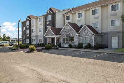 Quality Inn & Suites Blue Springs - Kansas City - image 2