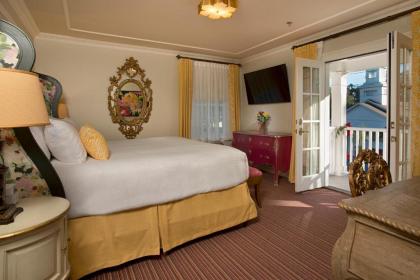 Old Town Bluffton Inn - image 11