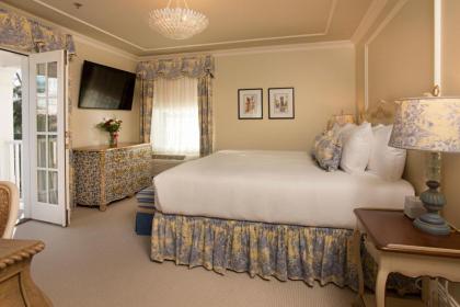Old Town Bluffton Inn - image 12
