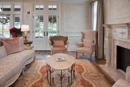 Old Town Bluffton Inn - image 4