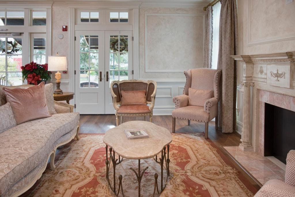 Old Town Bluffton Inn - image 4
