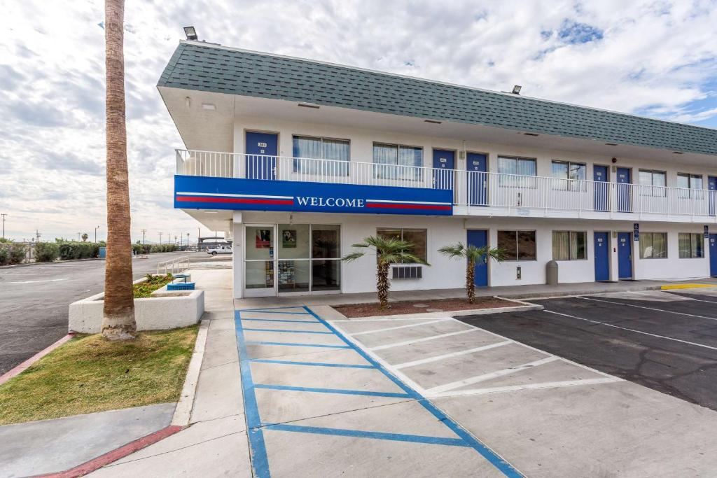 Motel 6-Blythe CA - image 5