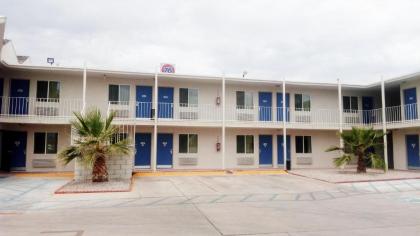 Motel 6-Blythe CA - South - image 6