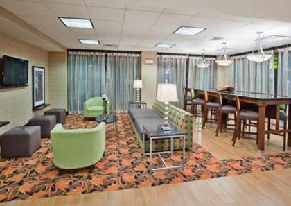 Hampton Inn Blytheville - image 4