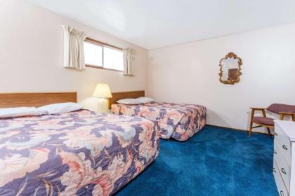 Knights Inn Boardman - image 10