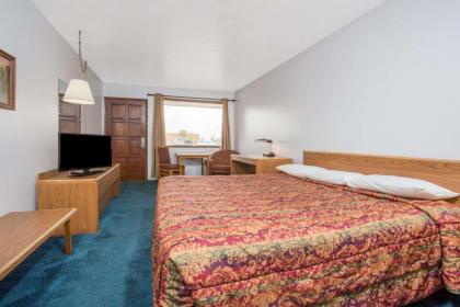 Knights Inn Boardman - image 9