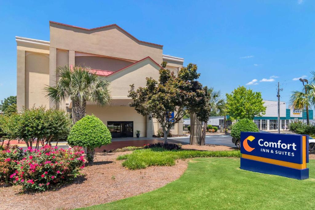 Comfort Inn & Suites Athens - image 3
