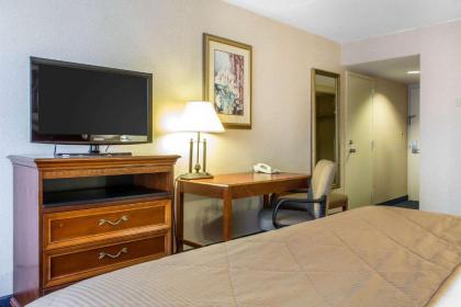 Clarion Hotel and Conference Center - image 21
