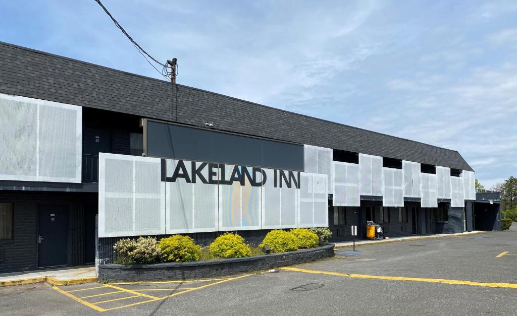 Lakeland Inn - Bohemia - main image
