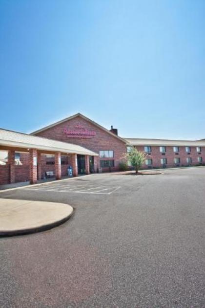 AmericInn by Wyndham Boiling Springs Near Gardner Webb U - image 9