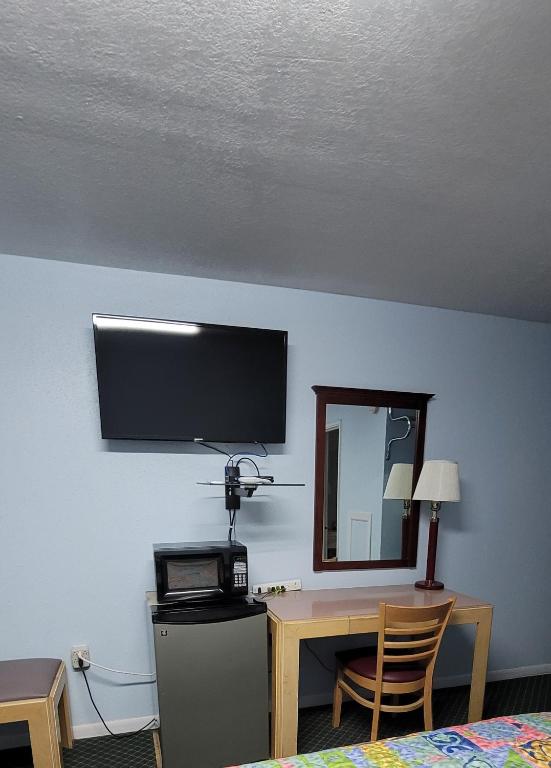 Longhorn Motel Boise City - image 2