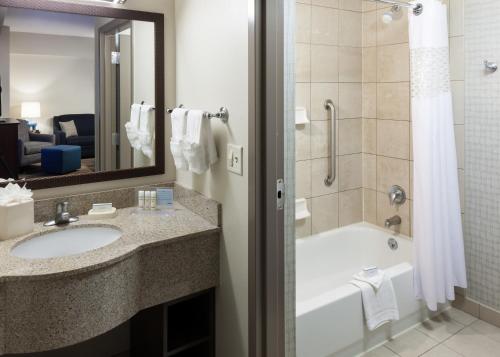 Hampton Inn & Suites Boise-Downtown - image 5