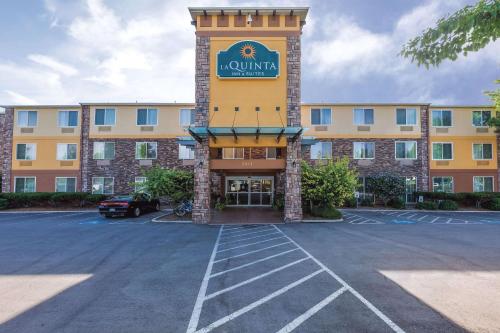 La Quinta by Wyndham Boise Airport - image 4