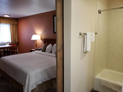 Airport Inn - image 4
