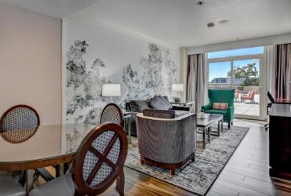 The Grove Hotel - image 4