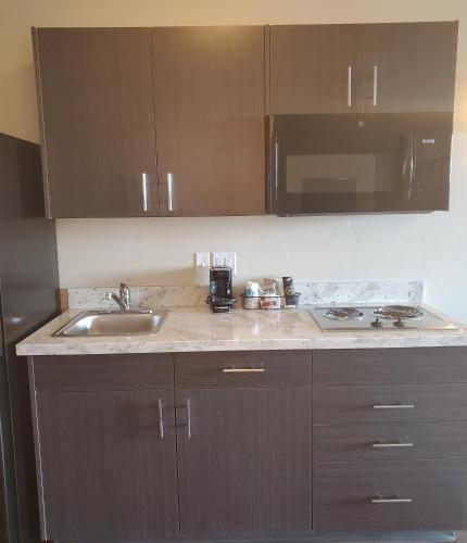 Simple Suites Boise Airport - image 4