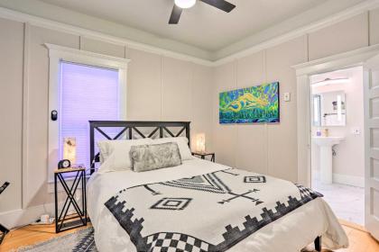 Vintage-Chic Home with Patio - Walk to Hyde Park! - image 12