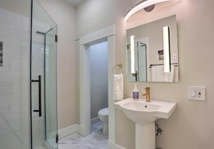 Vintage-Chic Home with Patio - Walk to Hyde Park! - image 15