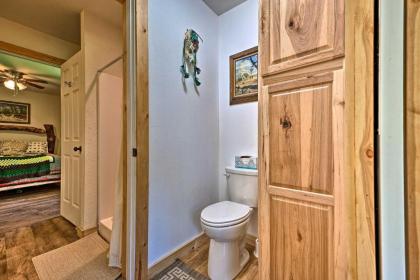 Cozy Countryside Cabin in Robie Creek Park! - image 11