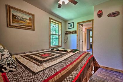 Cozy Countryside Cabin in Robie Creek Park! - image 13