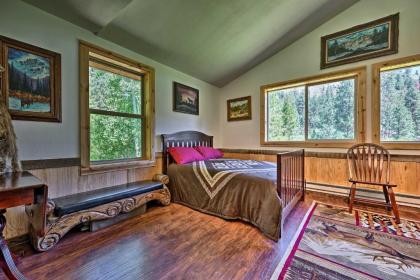 Cozy Countryside Cabin in Robie Creek Park! - image 17