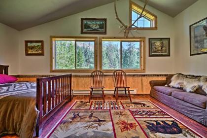 Cozy Countryside Cabin in Robie Creek Park! - image 18