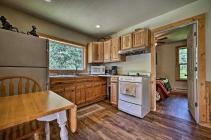 Cozy Countryside Cabin in Robie Creek Park! - image 5