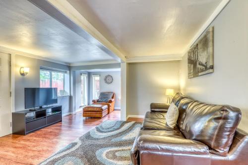 Gem Cottage by the Depot - image 5