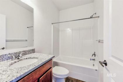 Gabrielle Townhomes - image 8