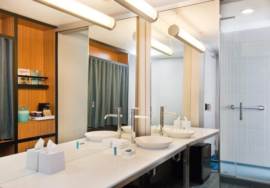 Aloft Bolingbrook - image 7