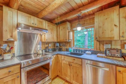 Log Cabin Living - image 6